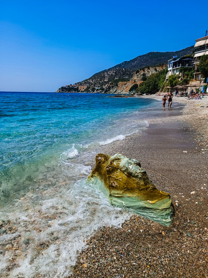 Παραλίες Πλωμάρι - travelshare.gr